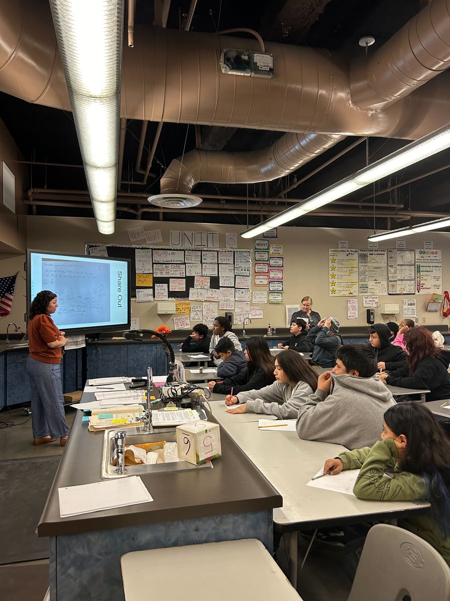 UCLAMathProject's tweet photo. 🌟✨ Our first middle school lab day in Hawthorne was a blast! 😍 Check out these snapshots capturing our focus on problem-solving! 🧠🔍 #UCLAMathProject #MathMagic #ProblemSolvers #MathEducation https://t.co/cDo0IYb7xF