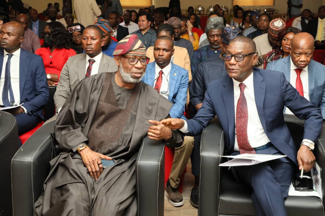 BusinessDayNg's tweet image. PICTURES from the just concluded Solid Minerals conference, which held at Hawthorn Suites by Wyndham in Abuja.

Theme: “Digging Deeper: Diversifying Nigeria’s Economy for Wealth Creation” 

#solidminerals #wealthcreation #businessday
