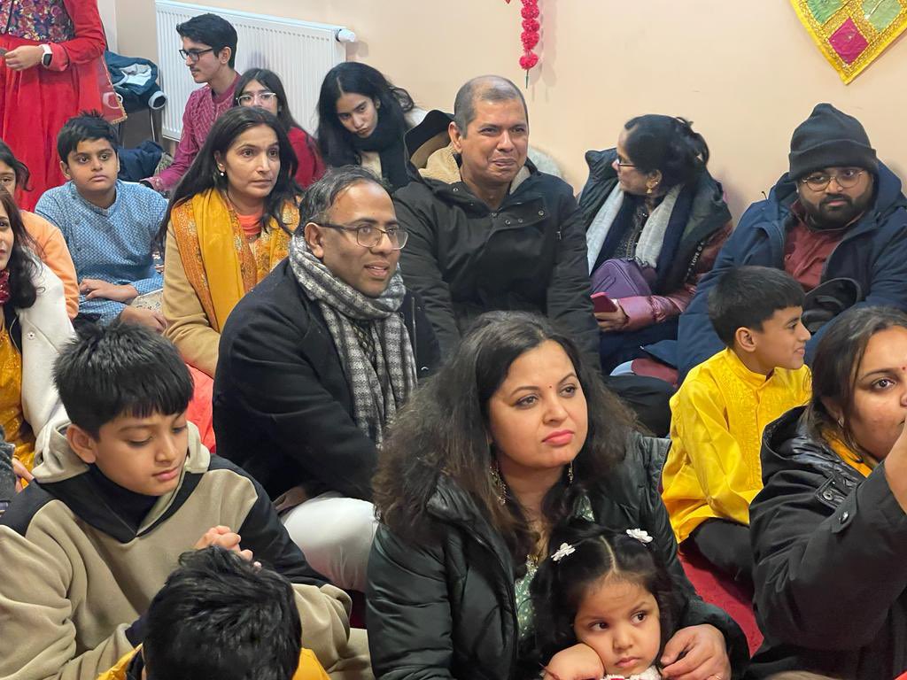 मकर संक्रांति एवं सुंदरकांड पाठ at Frankfurt, #Germany.

#biharfraternity #bihariingermany #indiansingermany #indiansinfrankfurt #MakarSankranti2024 #MakarSankranti #sundarkandpath #AyodhyaRamTemple #pranpratishtha