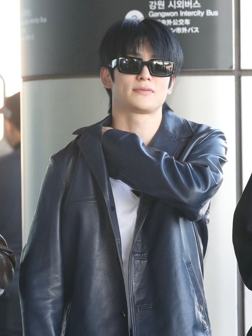 𝔇𝑖𝑎𝑛𝑛𝑒. tweet media