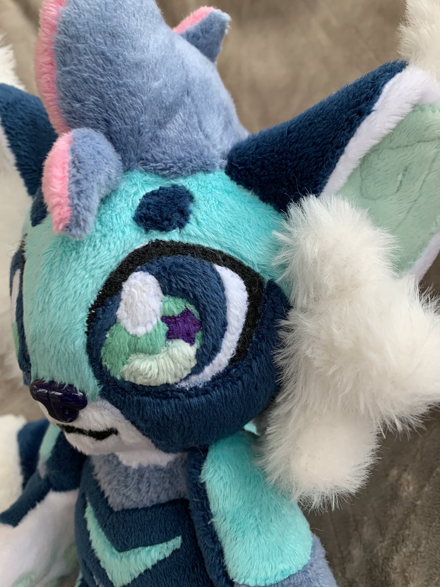 stitchesbyrix's tweet photo. My first OC commission: Liv, owned by Avocadog on FB! This is a modified @SylenisCrafts pattern and features a hand painted nose, full appliqué including eyes, and big moveable arms for hugging! Also a couple secret things to be revealed on delivery.😉 https://t.co/BEDhVsui1p