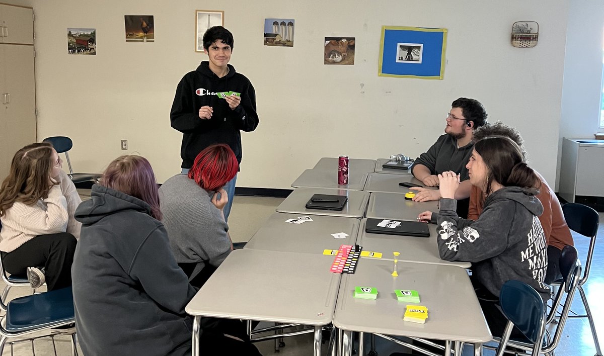 MassHireFHWB's tweet photo. YouthWorks focuses on 4 areas of skill development for the workplace. Communication being one of them  - this game (You Can’t Say “UMM”) was a communication challenge, describing a word or phrase without saying Ummmmm. https://t.co/wHBRWdyJoW