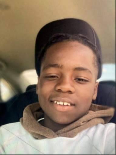 TeaStormChaser's tweet photo. Posted 2 hours ago. 

Sioux Falls PD:
We are looking for 12 year old, Ali Barjebo. He was last seen near 8th and Cleveland on Saturday. Please contact 367-7000 with information. Thank you! /982 https://t.co/mEGamt7hFM