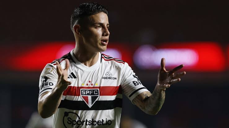 Beşiktaş, Sao Paulo'dan ayrılmak isteyen James Rodriguez'in menajeriyle temasa geçti. (<a href="/geglobo/">ge</a>)