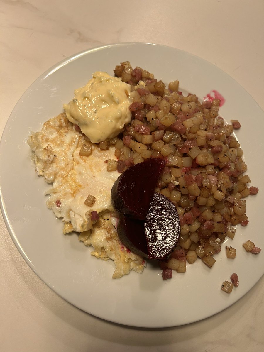 Sarah Norberg tweet media