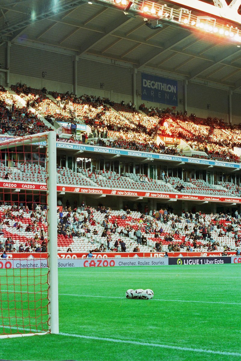 Jour30 - Ballon
Forcément on part sur le football #31themesAnalogChallenge