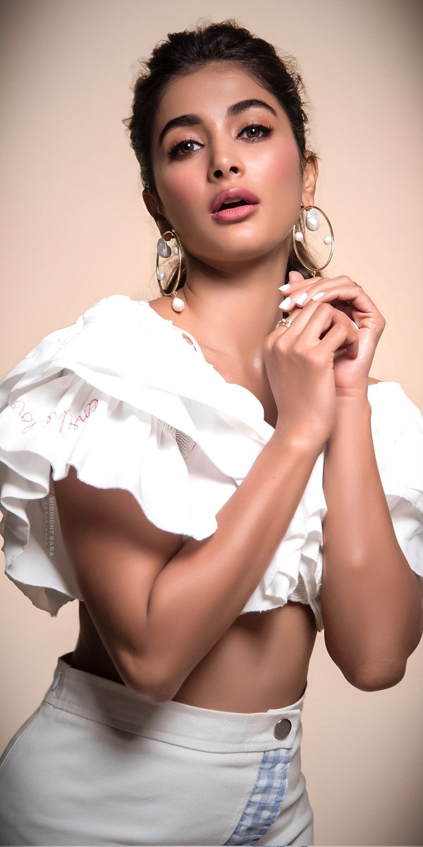 GFHEb1CbYAA0yqv?format=jpg&name=medium