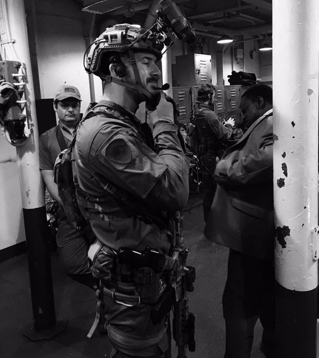 YesImSoAndSo's tweet photo. I wanna bite him.

Barry. We need more SIX please. https://t.co/tUjuyl6RV0