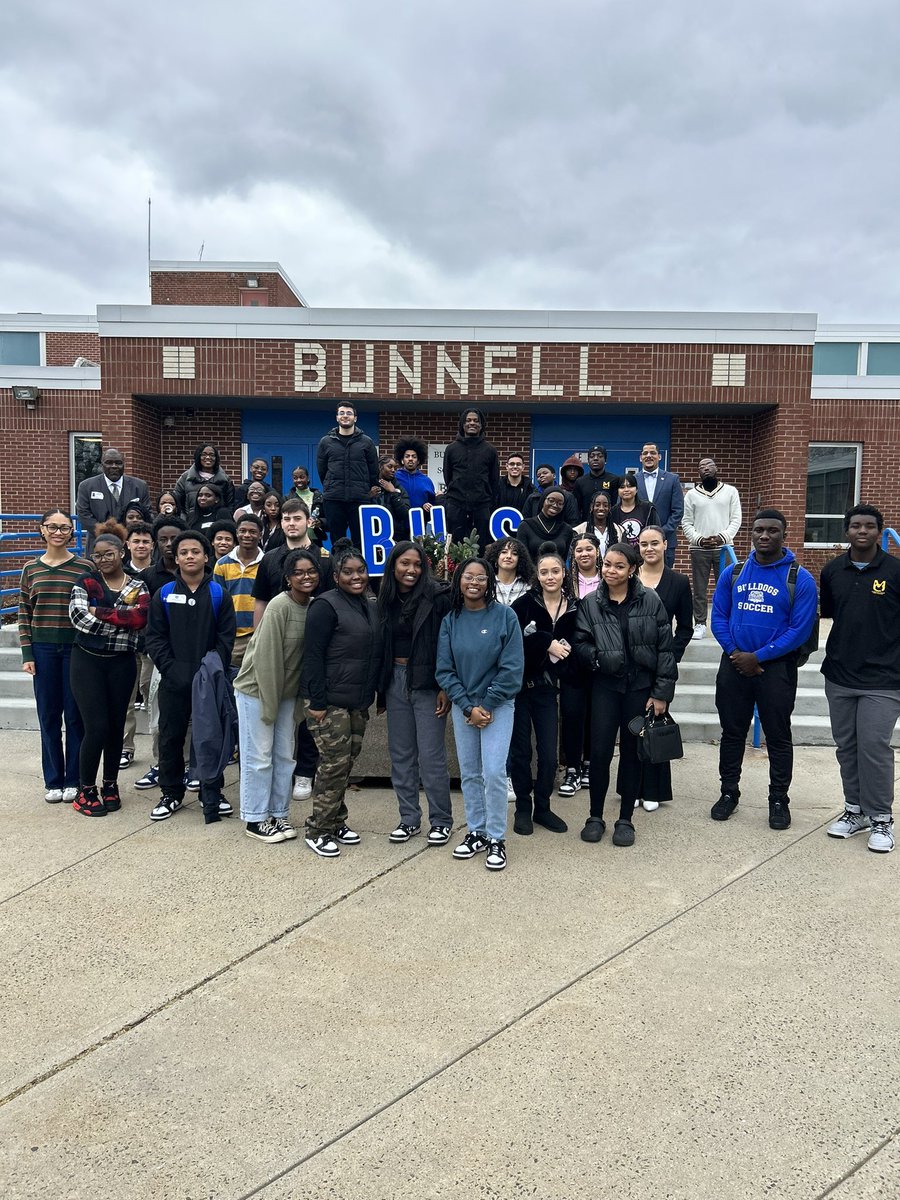 JohnRamosII2's tweet photo. BHS kicked off our Black History Month Celebrations by hosting Norwalk High School’s African American Club. BHS and NHS students learned from each other, networked with each other and visited classes together. We look forward to continued collaboration! #IncludeEngageInspire https://t.co/P1Z5TQcXjn