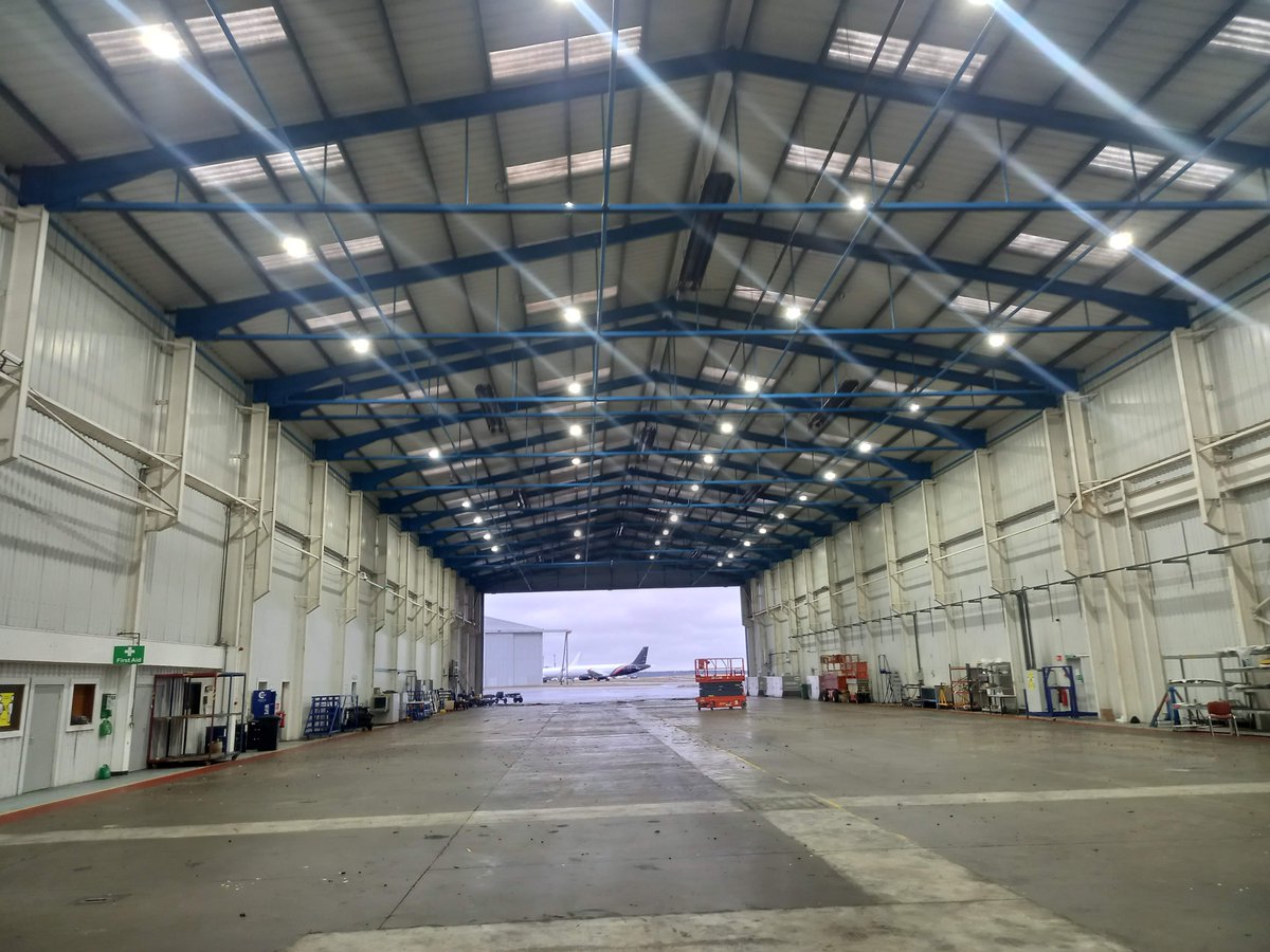 Stansted Jet Maintenance Hanger New Smart lights Save Inflite Engineering £58,782, see the link
ledlights4you.co.uk/58000-energy-s…