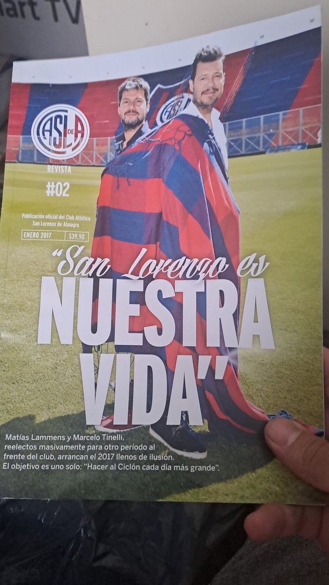 CharMalvestiti's tweet photo. Haciendo limpieza tirando cosas en lo de mi mamá me encontré esta falacia #SanLorenzo #Caraduras #Vaciadores https://t.co/jpPtPbNoSM