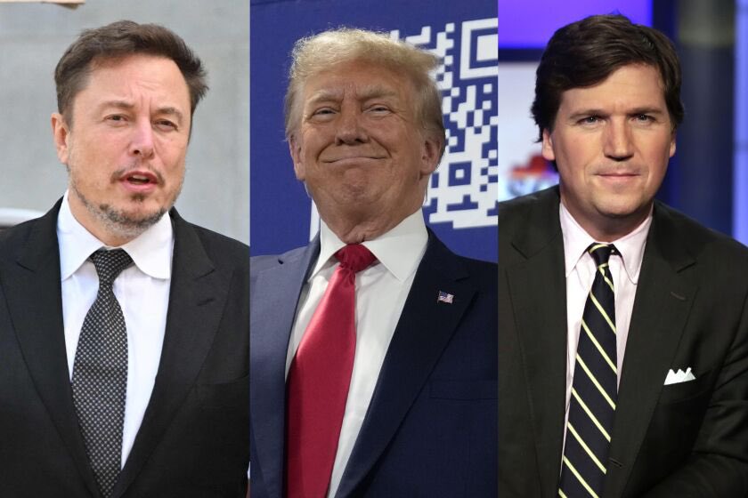 TCNetworkFans's tweet image. Do you support Donald Trump, Tucker Carlson and Elon Musk saying the Biden Administration is actively aiding illegal immigration?

YES or NO?

If YES, I will follow you back! 🇺🇸