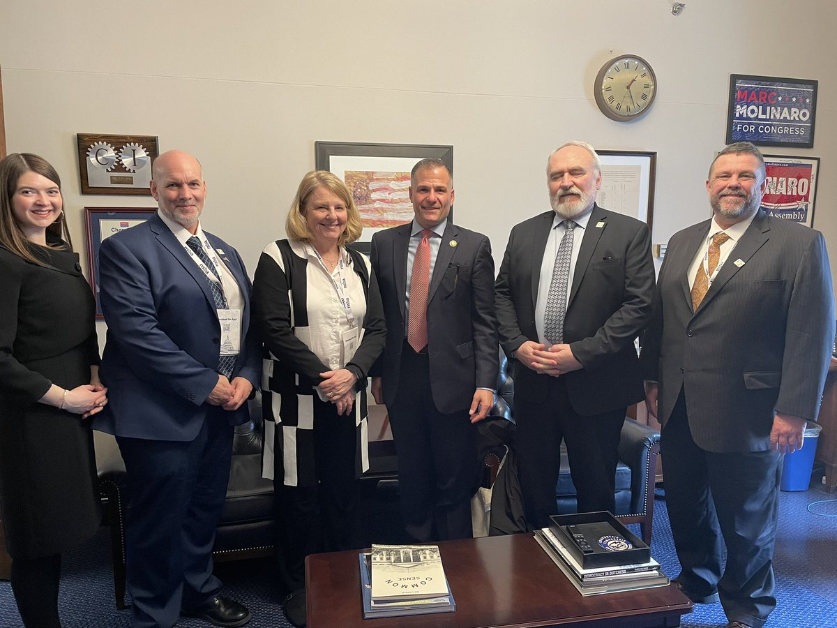 carolinebobick's tweet photo. Thank you for making time to meet with your school board constituents @RepMolinaroNY19! 

@nyschoolboards https://t.co/BzSNINlLuD