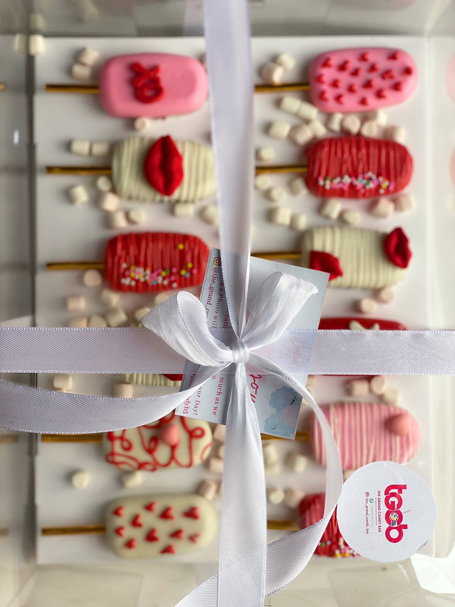 thegrandcandyb3's tweet photo. What’s not to love! 🥺🥰💕
•
DESCRIPTION: Cakesicles &amp; mini marshmallows 
Box of 12 Cakesicles N16,000
Box of 6 Cakesicles N9,000 💕
•
Colors &amp; Quantity can be modified to your preference. 
•
Send a DM or a WhatsApp Message for further inquires or to place your order ❤️✨ https://t.co/knPWmnvgxJ