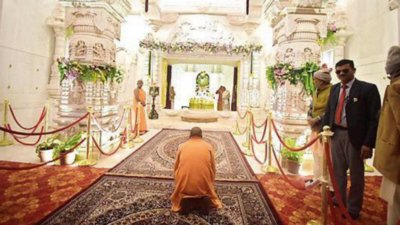 My_Delhi_'s tweet photo. 🛕🕊️ **Ram Temple Darshan Update: All Devotees Welcome with Improved Crowd Management, Says UP CM Yogi Adityanath** https://t.co/AIA1niIAZo