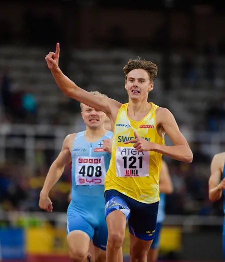Svenskt rekord av Samuel Pihlström på 1500m i Ostrava! Nya rekordet lyder  3.35.47. Mer info här: friidrott.se/tavling-landsl… #svenskfriidrott #friidrott