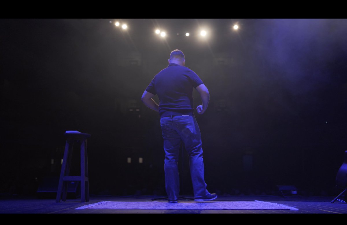 A wonderful shot from behind me on Friday night at @TyneOperaHouse if you enjoyed the show and live on Tyneside and can't get enough of me, my tour kicks off in the Autumn and I'm at Whitley Bay Playhouse in November and Hexham Queens Hall in October. Tickets on sale NOW!