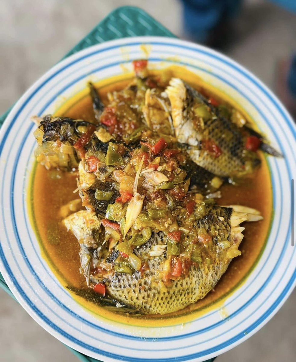Octaviavee2's tweet photo. I blame you @tito_mboweni for this 😭😩#justiceforfish https://t.co/riXBet9q8o