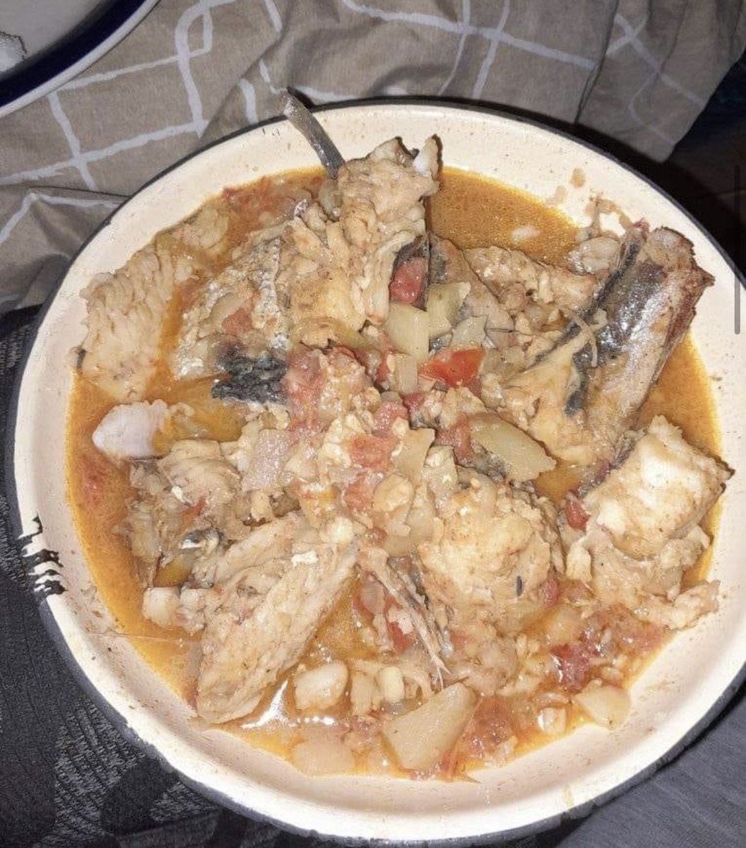Octaviavee2's tweet photo. I blame you @tito_mboweni for this 😭😩#justiceforfish https://t.co/riXBet9q8o