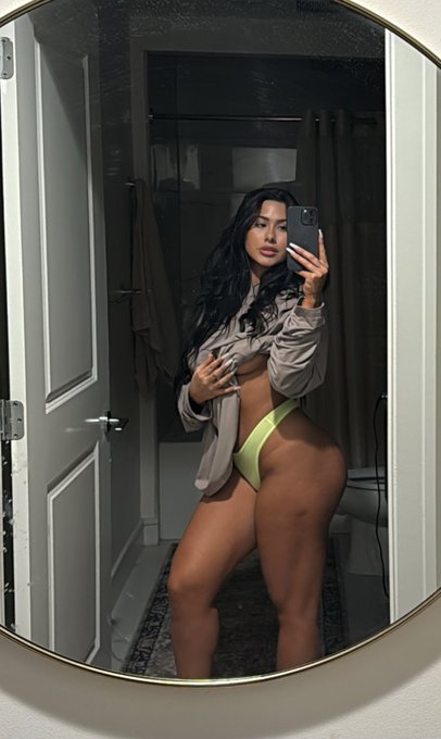 Thicker than oatmeal 🫠 https://t.co/ippRmAgaPw<a href="/tag/nnn"class="tags"><span>#nnn</span></a>