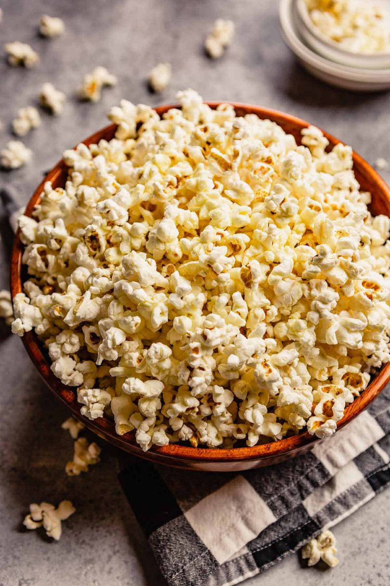 Popcorn,😋 do you like ' yes or no ? 
i like it when i watch entertainment, and you?