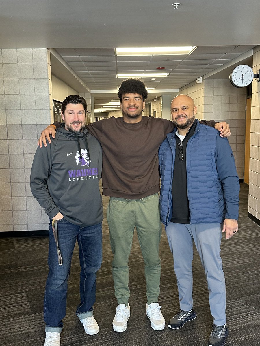 Malachi Curvey tweet media