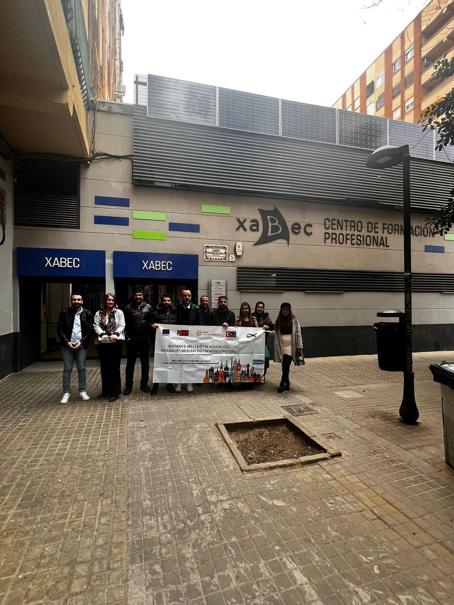 Erasmus+ Mesleki Eğitim Akreditasyonu Kapsamında konsorsiyum üyesi okullardan personellerimiz İspanya’nın Valencia şehrinde  iş başı gözlem faaliyeti yapıyorlar. <a href="/ulusalajans/">Türkiye Ulusal Ajansı 🇹🇷 Turkish NA</a> <a href="/BatmanilMEM/">Batman İl Millî Eğitim Müdürlüğü</a>