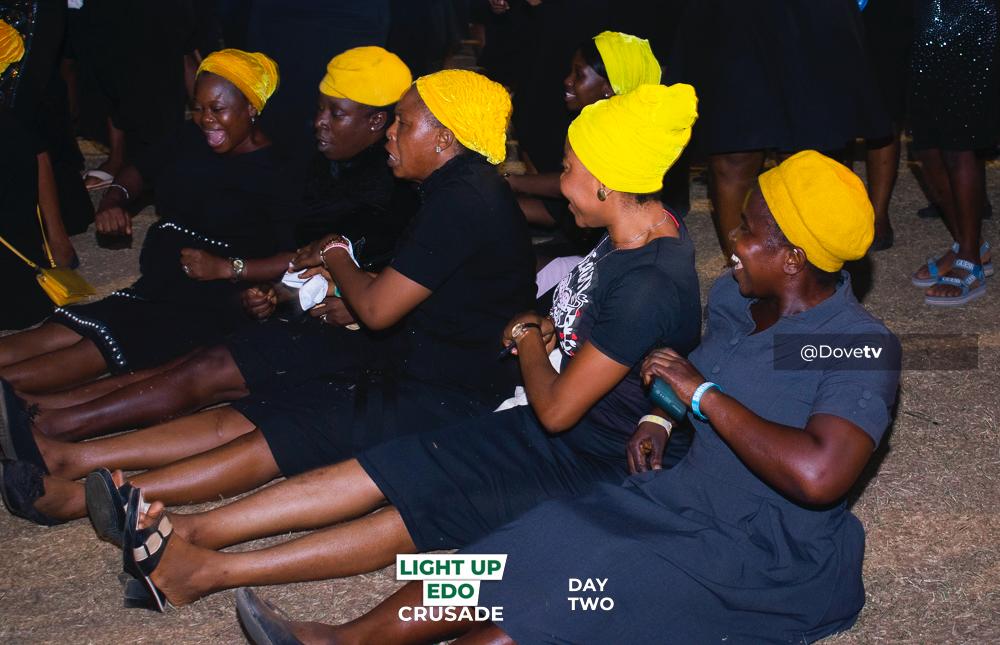 dovetv's tweet photo. Special ministration by Mass Choir.
#LightUpEDO
#Reach4Christ
#DoveTv
#DoveTelevision
#OHPrimeTv https://t.co/VR6JcWMj9K
