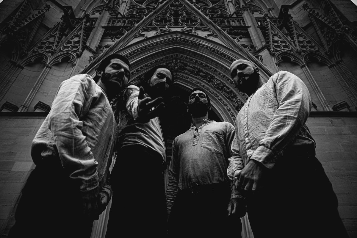 Ladlo_prod's tweet photo. Griffon sort "De Republica" le 16 février.

"D'une  part, l'album est une ode à la République, défendant l'État de droit,  l'égalitarisme et la liberté, et d'autre part, une œuvre sacralisant la  Révolution comme expression populaire de la lutte contre le despotisme  et pour https://t.co/yLF9Zs2mlG