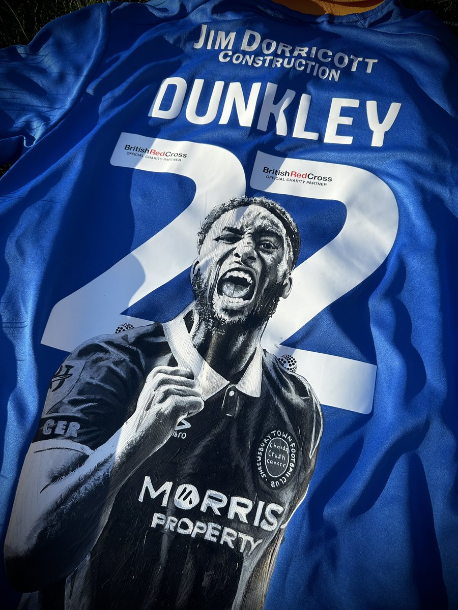 RjCustoms1's tweet photo. @dunks_22 Hand Painted Shrewsburytown Tshirt . 🎨 This Special Shirt is up for Auction to help Raise money for @chordscrushcancer ! this will be signed by Dunkley Also !

Link to donate / Bid on Auction 

https://t.co/MCqBAPKLa4 https://t.co/WdTdBod2A1
