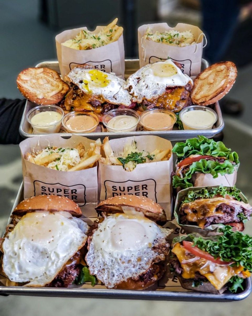 If you put an egg on it, it's brunch! 

And can you even 🤤 with this spread from @superduperburgers?!

📸: Allen L