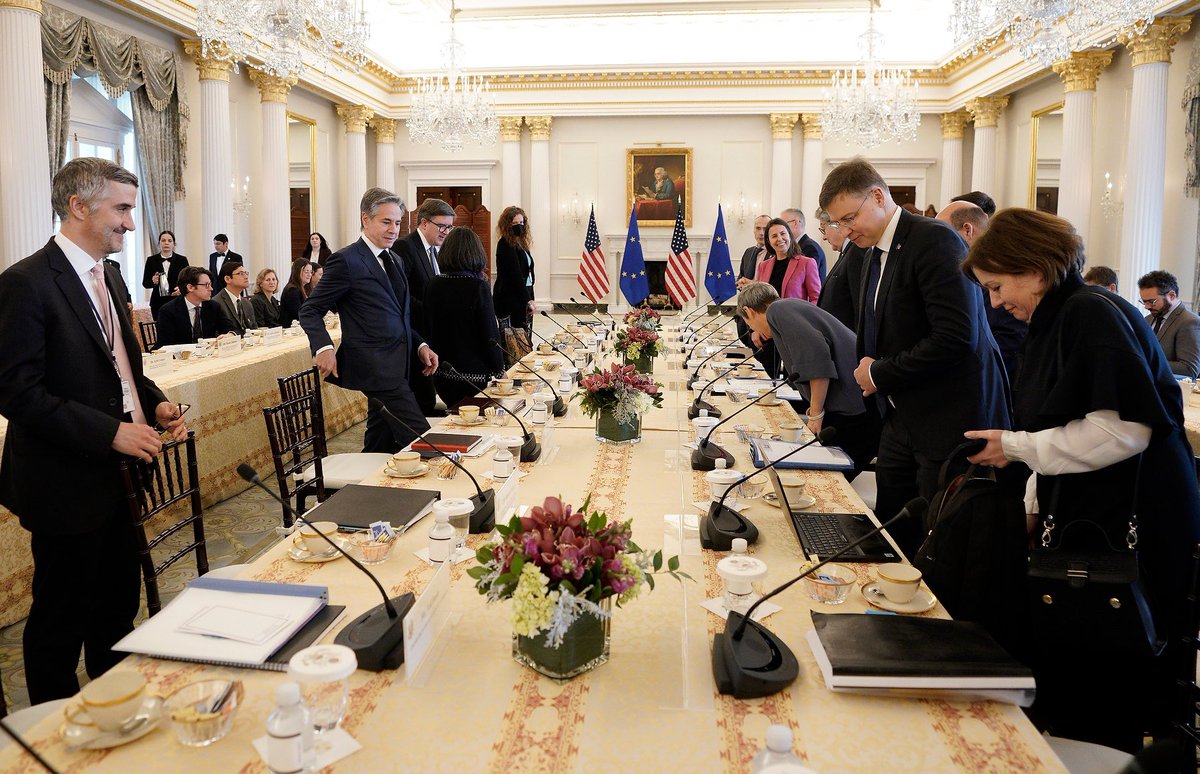 VDombrovskis's tweet photo. 🇪🇺🇺🇸Excellent exchanges at the EU-US Trade &amp; Tech Council today. 

We will intensify work on economic security, AI and forging a green transatlantic marketplace to increase our economic resilience, among others.

Next stop: 6th #TTC  in 🇧🇪. 

More 👉 https://t.co/E3eIp6jean https://t.co/Q4ha6AwKek