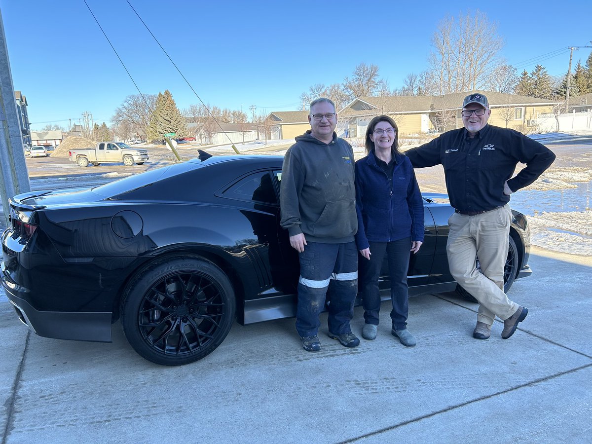 Chapman_Motors's tweet photo. Chapman’s would like you to congratulate Lori &amp; Dean Kinley on their new to them 2010 Camaro SS. 

If you hear screaming tires or see a flash of black you know Dean is giddy &amp; Lori is hanging on for dear life - or is it the other way around?!?!

Congrats &amp; enjoy! https://t.co/al5Dh85L4N