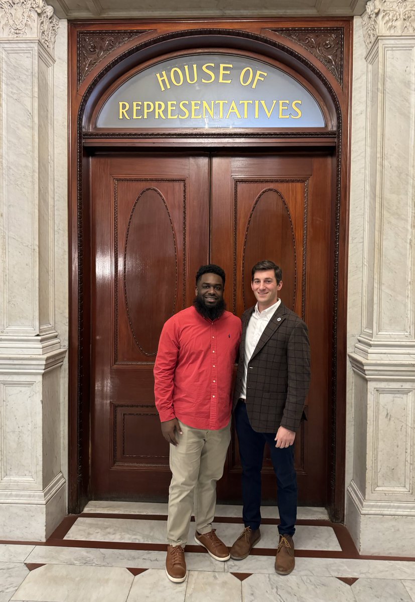 A meeting of great minds occurred this morning at the State House. <a href="/RepSimonCataldo/">Rep. Simon Cataldo</a> from the 14th Middlesex District and Concord Public Schools METCO Director Dewayne Clachar attended the <a href="/METCOIncHq/">METCO, Inc. Headquarters</a> Legislative Briefing. #METCOWORKS <a href="/cps_cchs/">CPS CCHS Super</a>