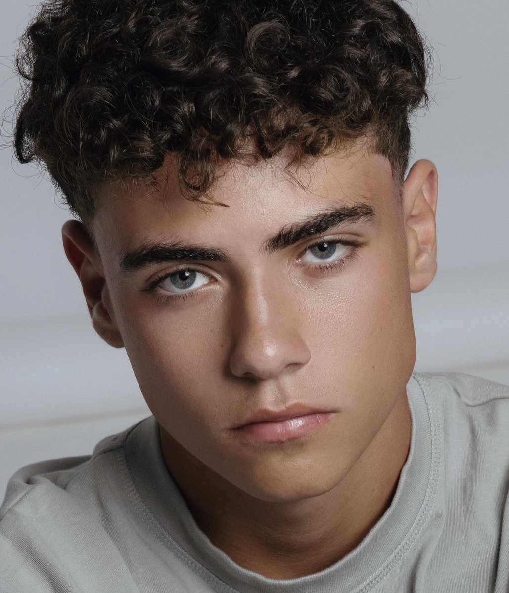 _facemodels's tweet photo. Introducing GABRIEL ADAGAS 
(@gabriel.adagas ) ❤️

Ph @dvfots 
#gabrieladagas #face #facemodels #introducing #newface https://t.co/HAnfwE5EKO