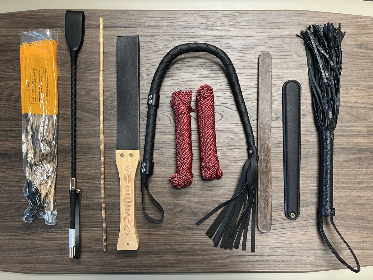 打屁股？
#sp #spanking #温哥华 #bdsmِ #女m #女贝 #小圈