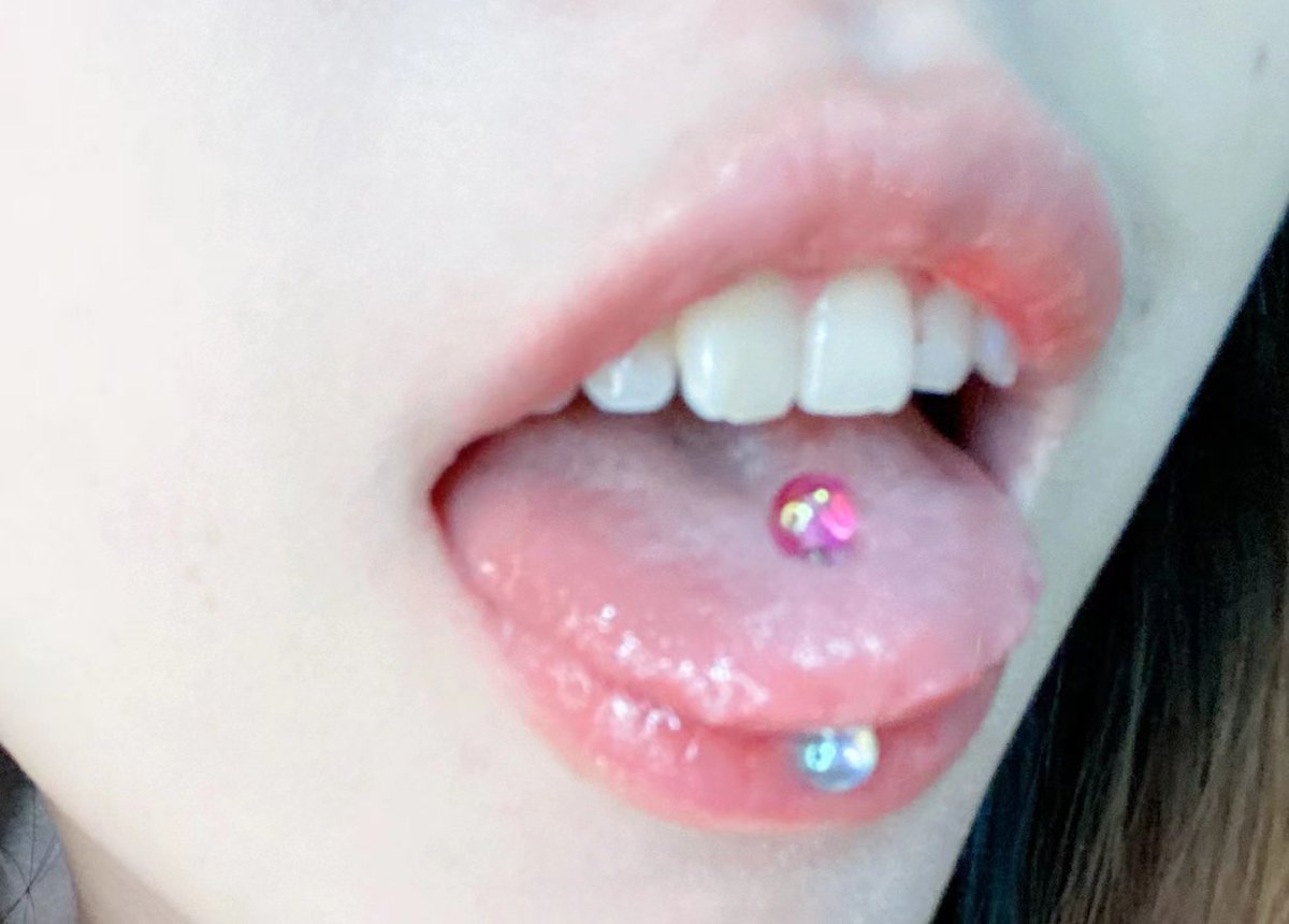 福利姬香蕉不呐呐分享的黄推图片2 - 网红私拍内容