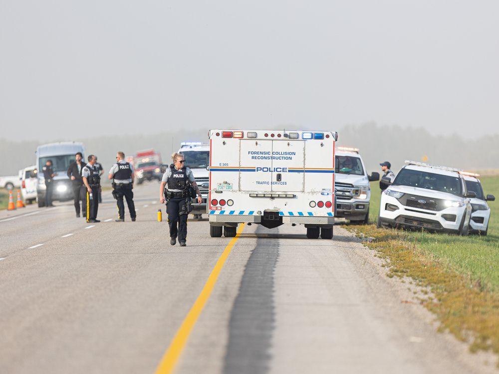 leaderpost's tweet photo. JSCN killer Myles Sanderson camped out with stolen food during manhunt; RCMP previews inquest into his death — Myles Sanderson camped out for days with stolen food and bedding after killing 11 people and injuring 17 others
#sask #JamesSmithCreeNation #JSCN https://t.co/u9Sigg6ooN https://t.co/MzwhdJGX0P