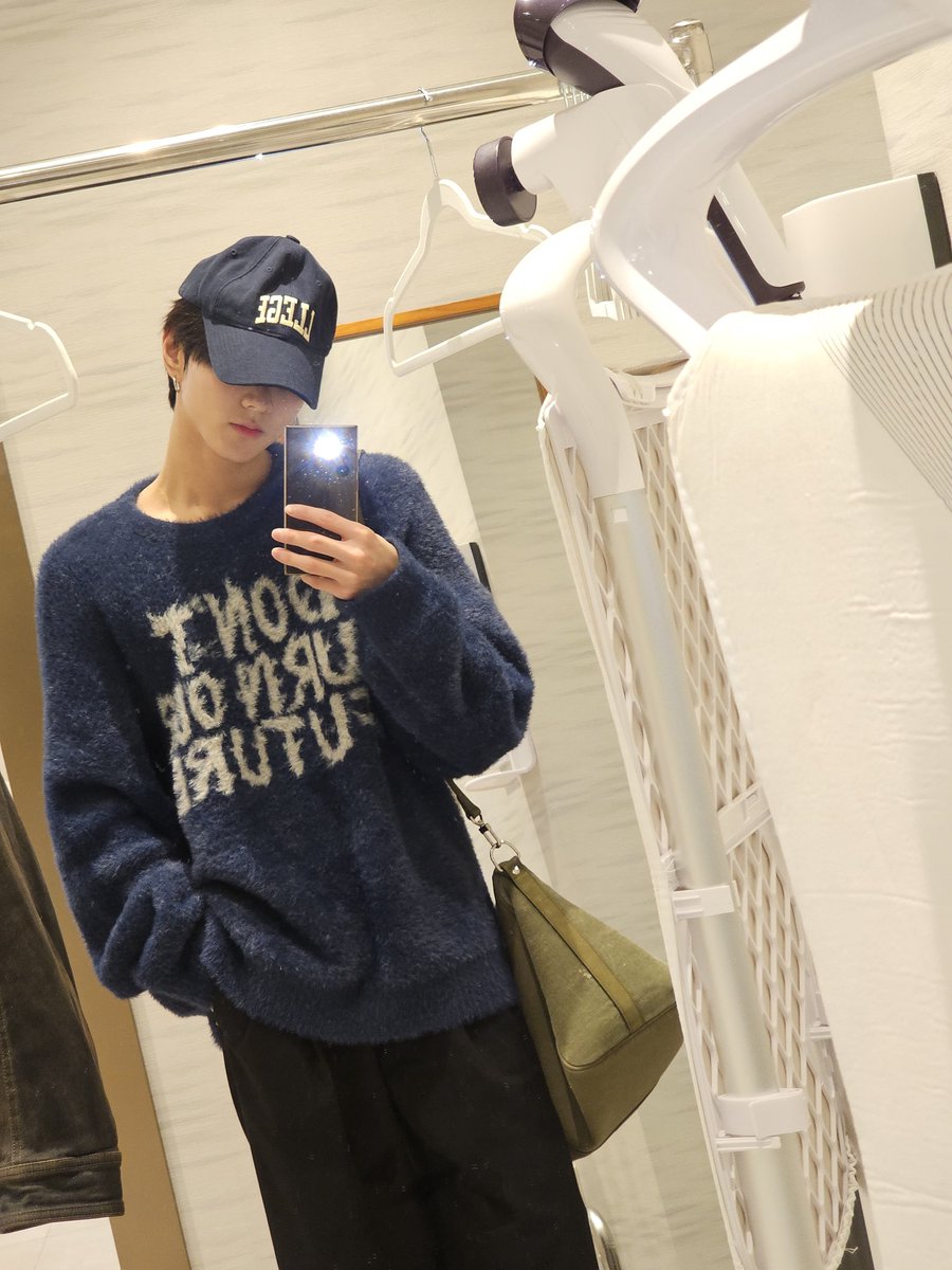 Jungwonpyofc's tweet photo. ﹝💭〢Weverse〢240127﹞

• Post de Jungwon en Weverse.

🐈: Buen trabajo hoy también ENGENEs ~
 Te amo❤️

➤ JUNGWON 

‣#JUNGWON #ENHYPEN #엔하이픈_정원 @ENHYPEN_members

©️ Jungwon Paraguay Oficial https://t.co/0gXdvteQXo