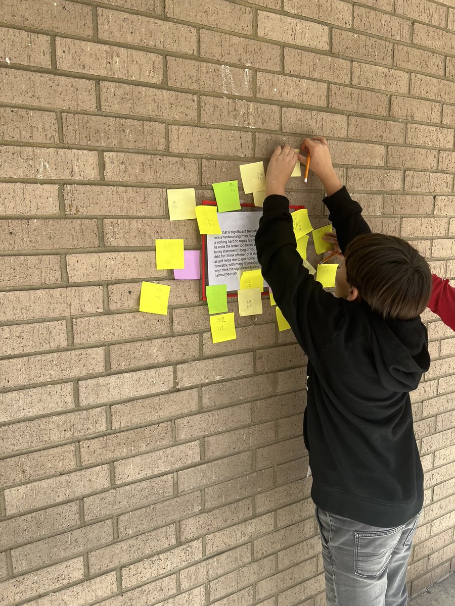 MsDelaney504's tweet photo. Scoring their Unit 5 ECR Responses! Learning from mistakes and successes! @Escamilla_AISD @BMElifritzT https://t.co/PUl0bVIgOw