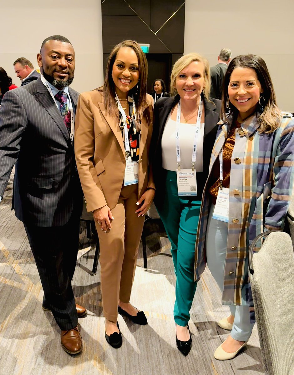 mcpape04's tweet image. Midwinter @tasanet **Inspiring Leaders Luncheon** and surrounded by exceptional Superintendents who inspire me daily!  Blessed to be among the group and blessed to know each of you!🌟💙 #TASA2024 #RemarkableLeadership @CarnellGilder @PaulaPatterson @JeniNeatherlin @jillmsiler
