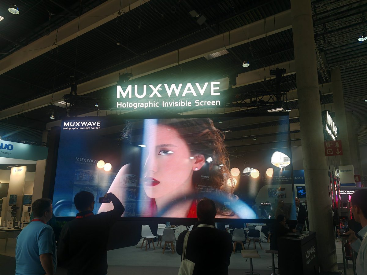 RichardNSP's tweet photo. First day at #ISE2024, with @SCHOMSinfo. Huge event with much shininess! https://t.co/YIc2IGfdz3