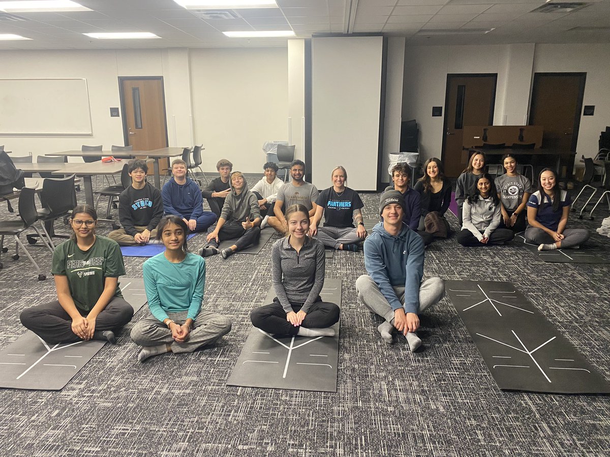 @PCHSFrisco staff and @PCreekGolf starting their day off with mindful movement! @Breathe4Change_ #yoga #MentalWellnessMonth #buildingcommunity
