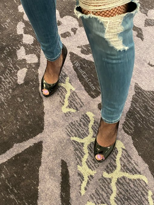 Does this turn you on? https://t.co/yhHyKXB7pg https://t.co/Jluv9RonwW