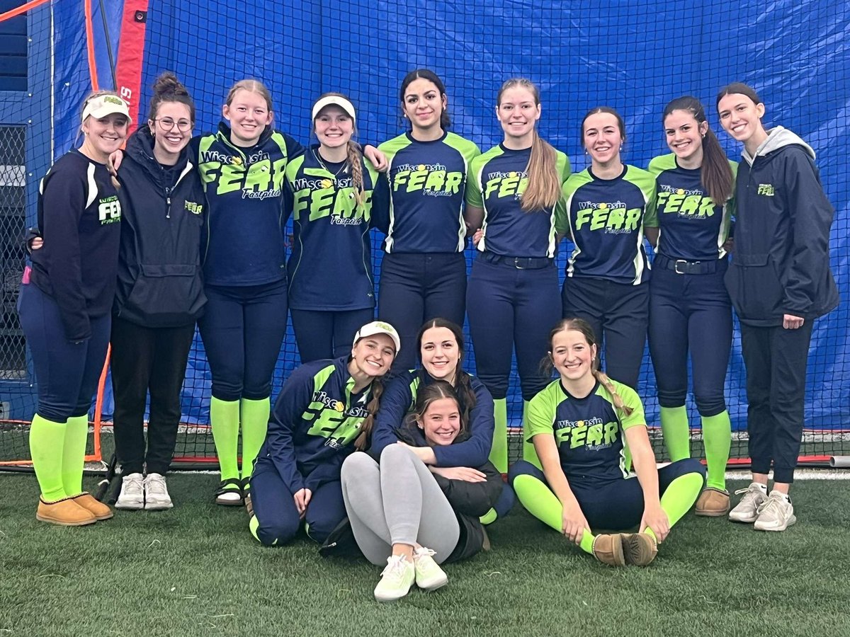 AddisonKrutz's tweet photo. My @WIFearFastpitch team took 2nd this weekend at @UWOSoftball1 tournament. I hit .526 with 2 doubles and 1 triple. I also pitched 12 innings with at 1.167 ERA and 9 Strike Outs. Can’t wait till next weekend. 💙💚 https://t.co/F2d3XJwGtu