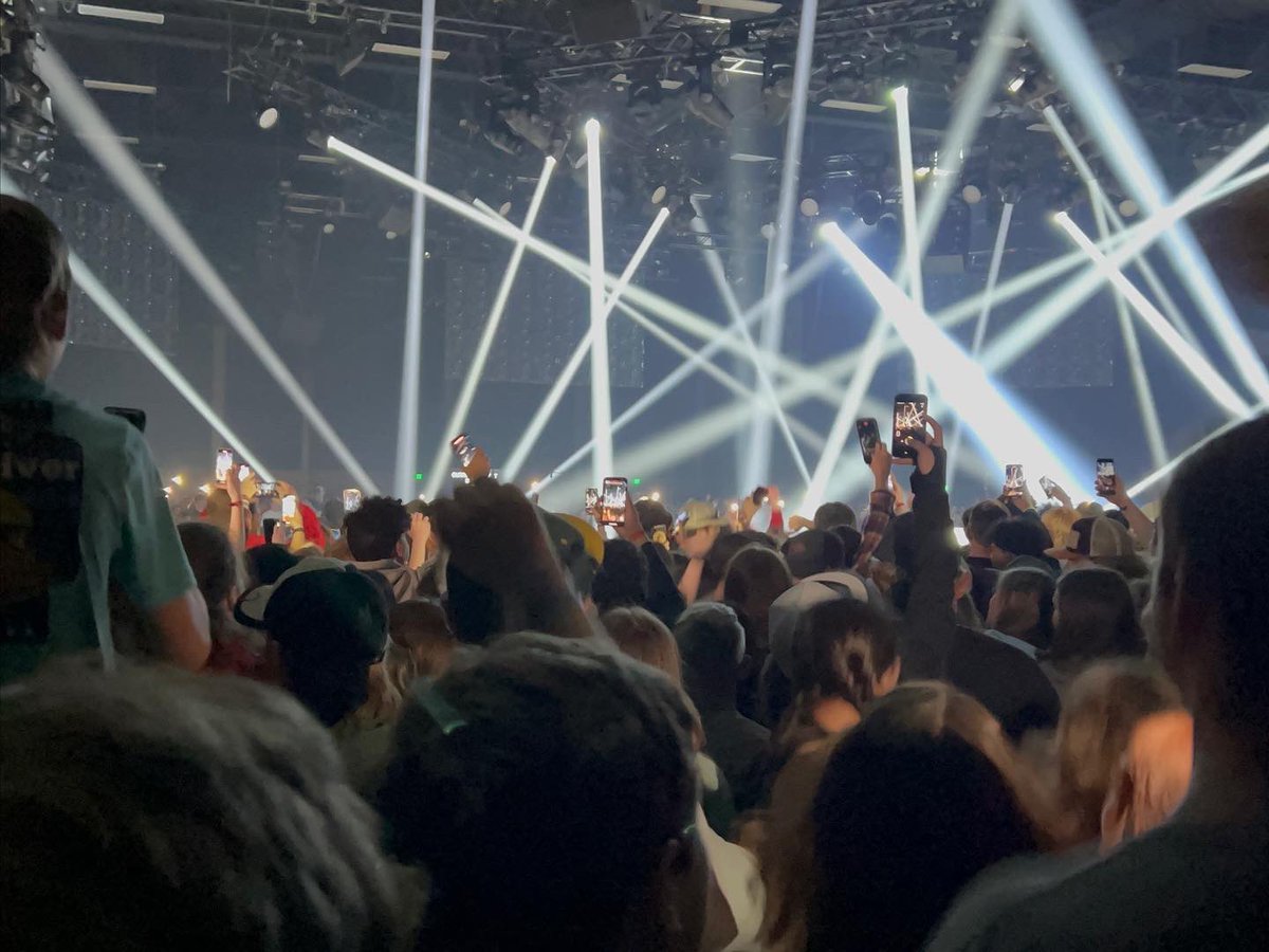 Metro Students tweet media