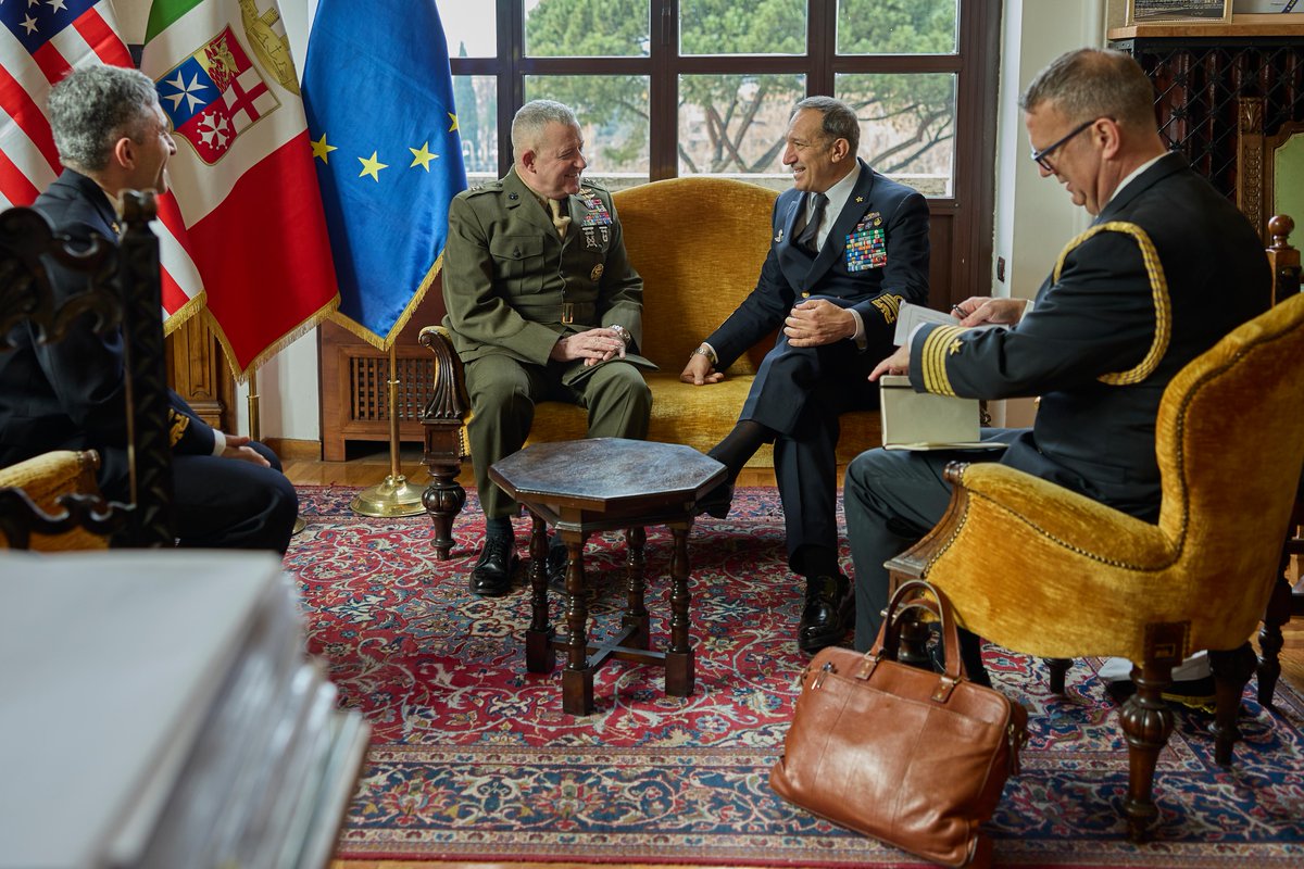 #MarineCorps Maj. Gen. Robert B. Sofge Jr., commander of U.S. Marine Corps Forces Europe and Africa, speaks with Adm. Giuseppe Berutti Bergotto, Deputy Chief of the Italian Navy in Italy, Jan. 24.