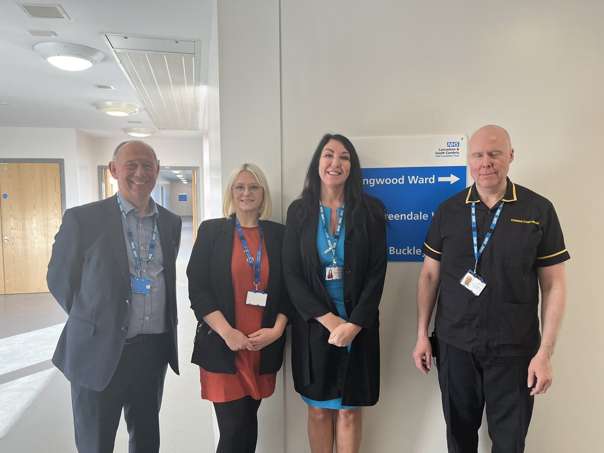 It is sooo good to see much needed new investment into mental health services. Great visit today to the brand new @WeAreLSCFT Woodlands unit at Whalley. Big thanks to @JMcDonnell5 and the team for showing me around and being passionate about their service 😊