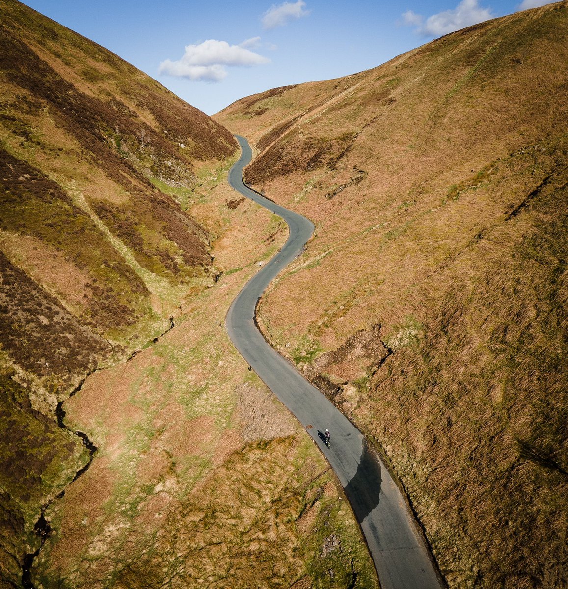 Is the Forest of Bowland one of the most beautiful places in Britain? 🇬🇧 I'd say absolutely it is! 😍

Featuring the Trough of Bowland and the Trough Road leading up to it. What a location!

#Lancashire #PhotosofBritain #ForestofBowland #DronePhotography