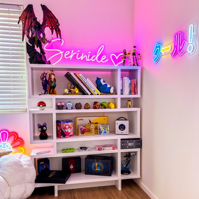 finally finished decorating my office 💃 https://t.co/tKlv0P1Gec